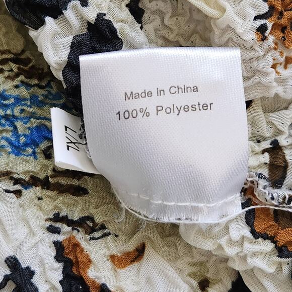 Black Brown Blue Animal Print Crinkle Material Button Up Top L XL Lightweight - Picture 4 of 4